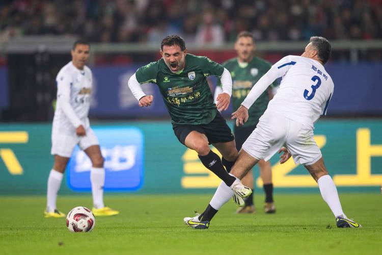 立不倒的基 立不倒的基